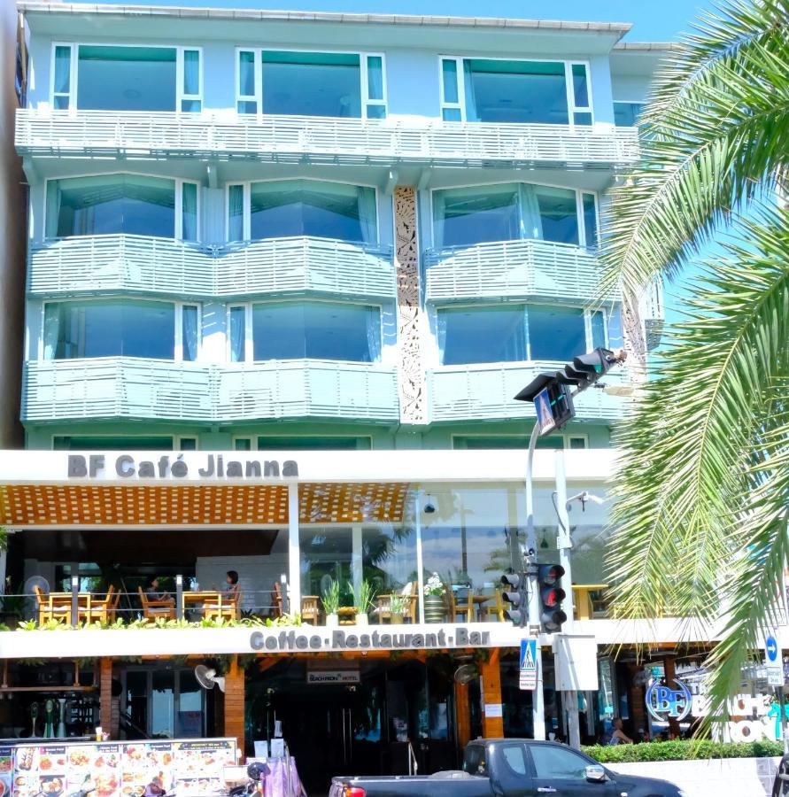 The Beach Front Resort, Паттайя Экстерьер фото